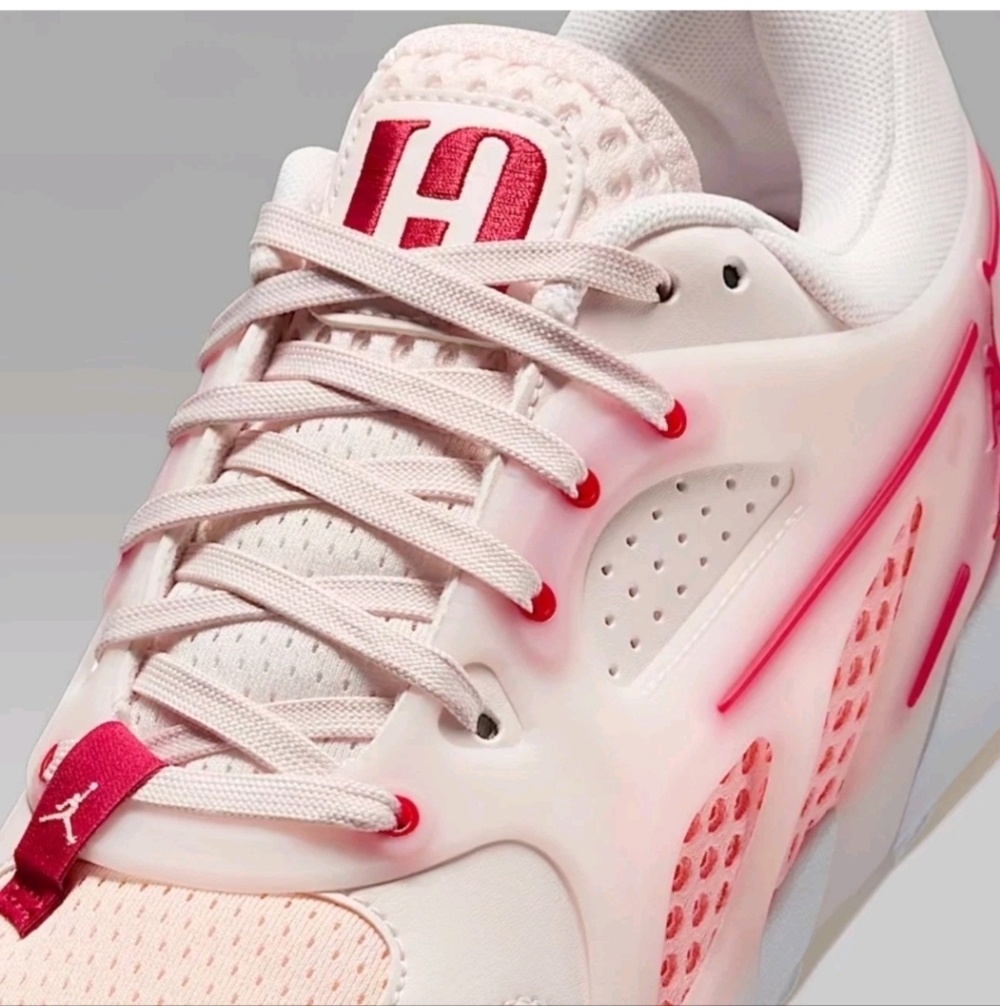 Jordan Heir Women's Light Pink/Washed Coral Sneakers Size 12 FZ2471-600 - Picture 5 of 6